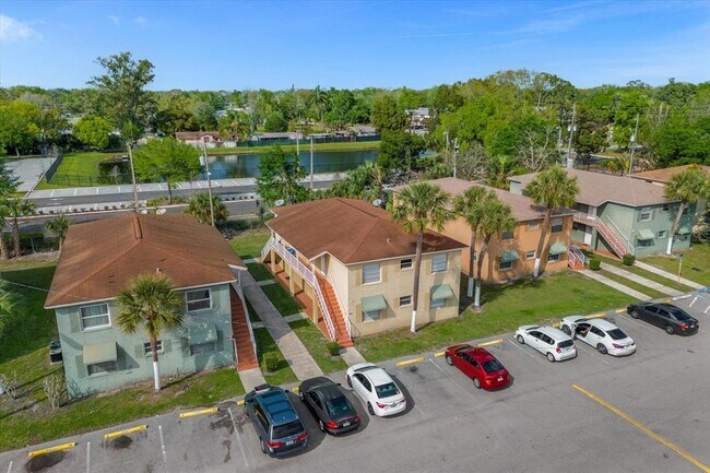 Building Photo - 709 Michigan Ct