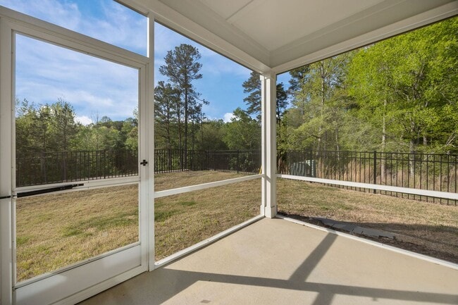 Building Photo - Charming 3 Bedroom Home located in Wake Forest