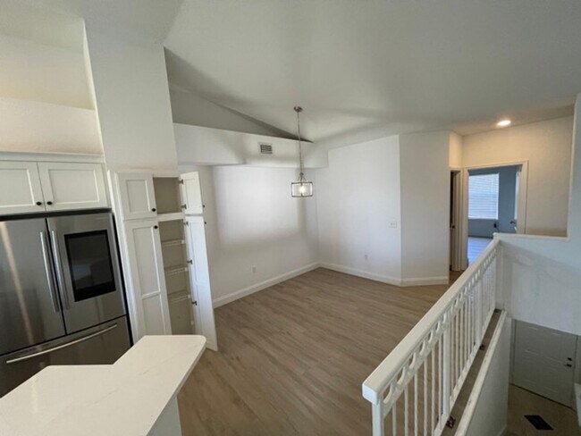 Building Photo - Beautiful Townhouse in Downtown Tampa