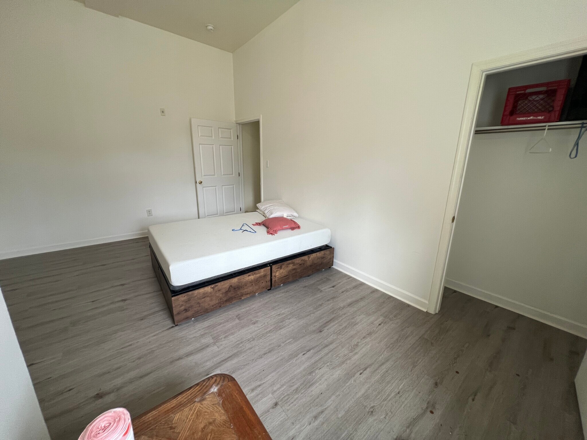 Building Photo - 310 W Main St