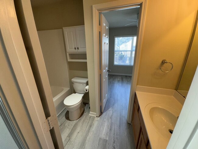 Building Photo - 3061 Dundee Loop S