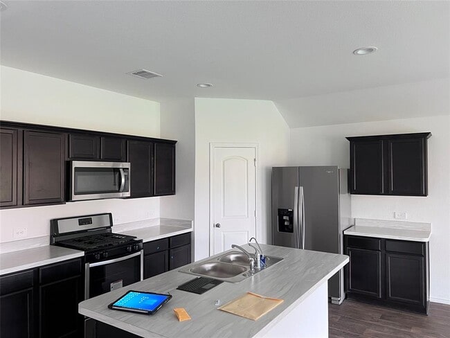 Building Photo - 5130 Jasmine Dawn Dr