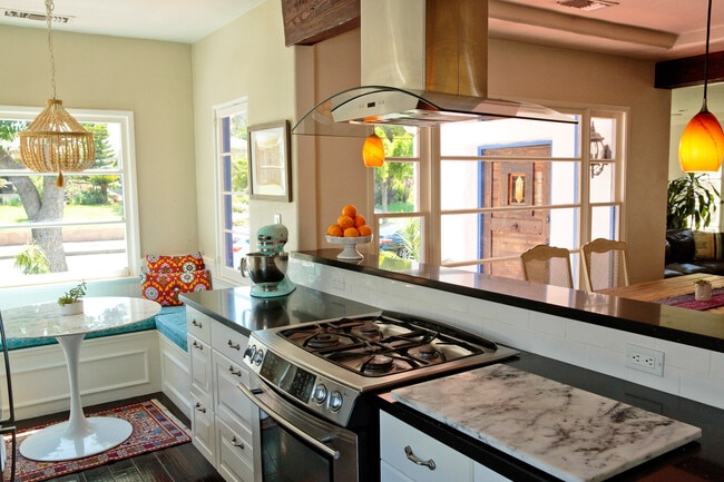 Building Photo - 141 S Brighton St