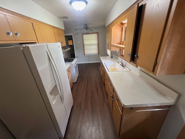 Building Photo - Updated 5-Bedroom Roseville Home with Yard...