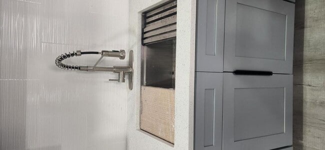 Building Photo - 2422 23rd St S