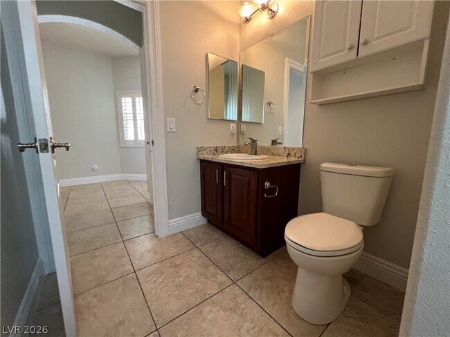 Building Photo - 9460 Glendora Valley St