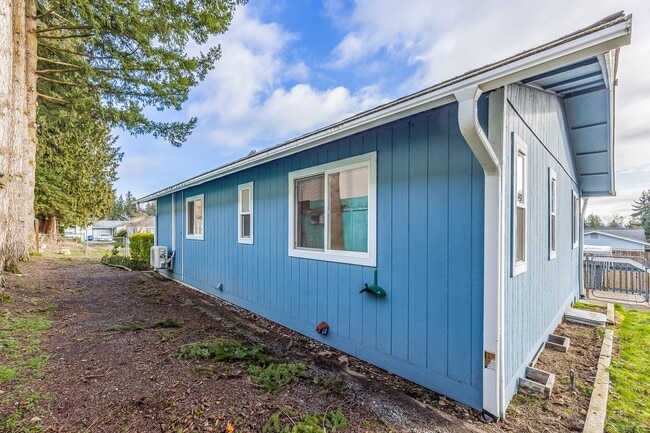 Building Photo - One Level Lifestyle in Snohomish