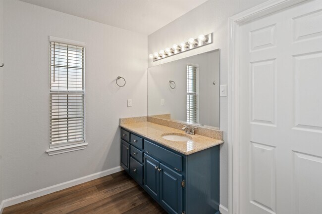 Building Photo - 113 White Feather Trail