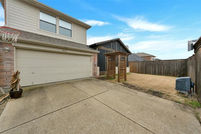 Building Photo - 9872 Bradford Grove Dr