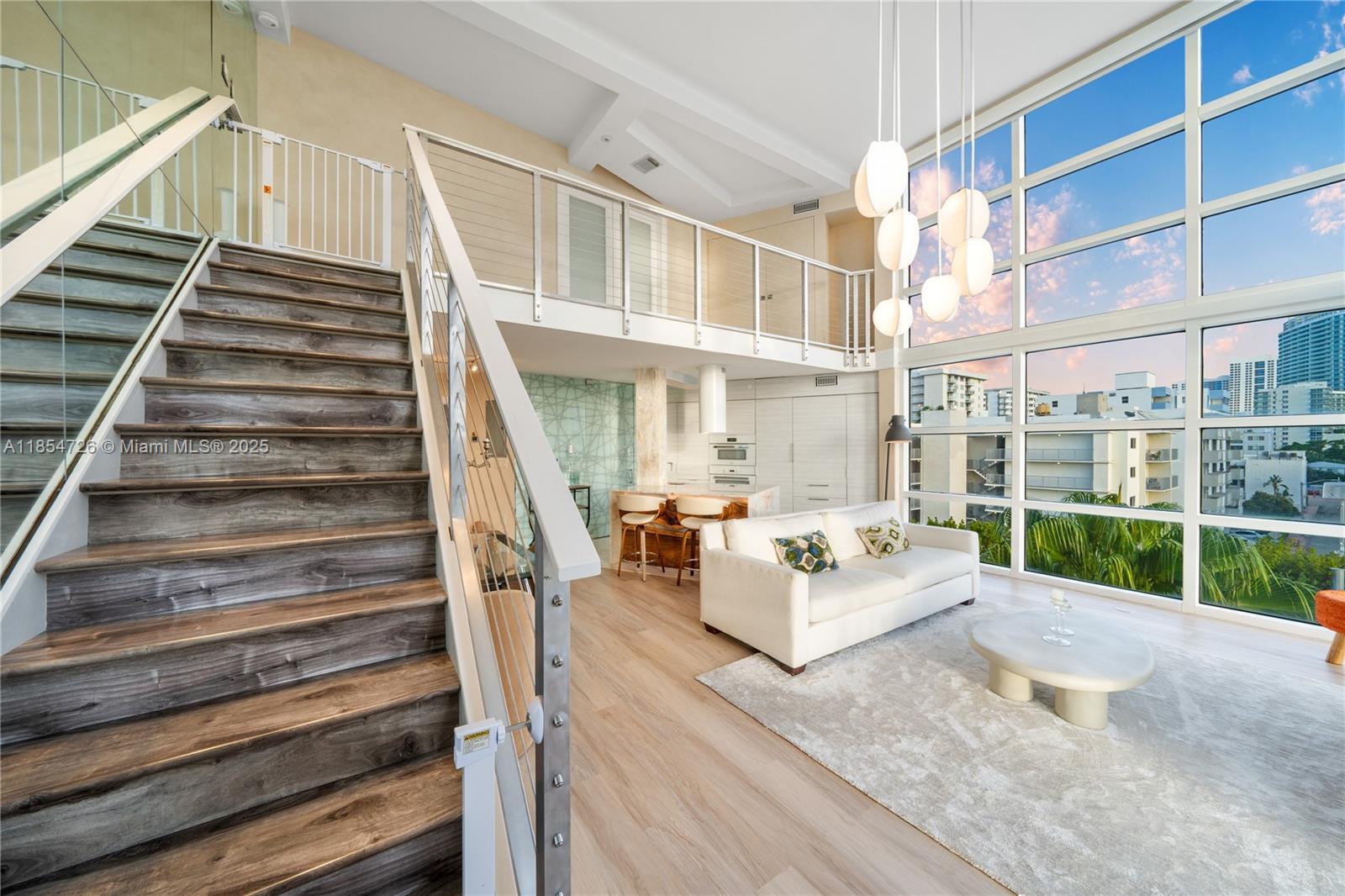 Building Photo - 1701 Sunset Harbour Dr