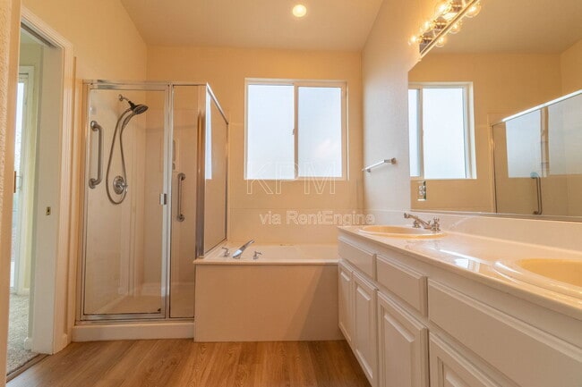 Building Photo - 2609 Magnolia Ct