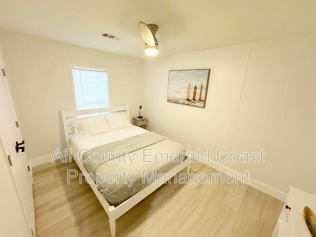 Building Photo - 444 Montigo Ave N