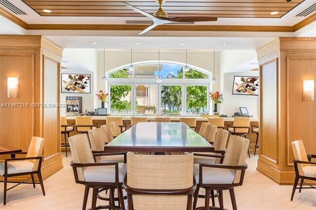 Building Photo - 789 Crandon Blvd