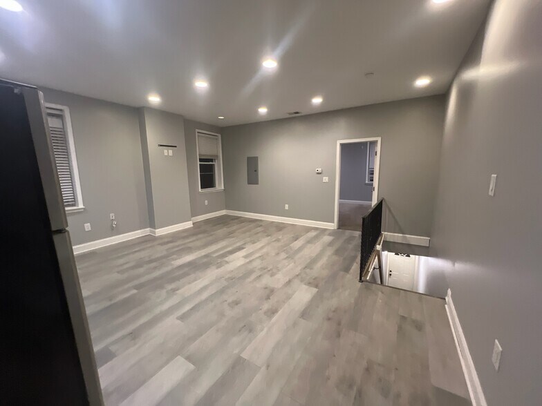 Livingroom Area - 3416 W Clearfield St