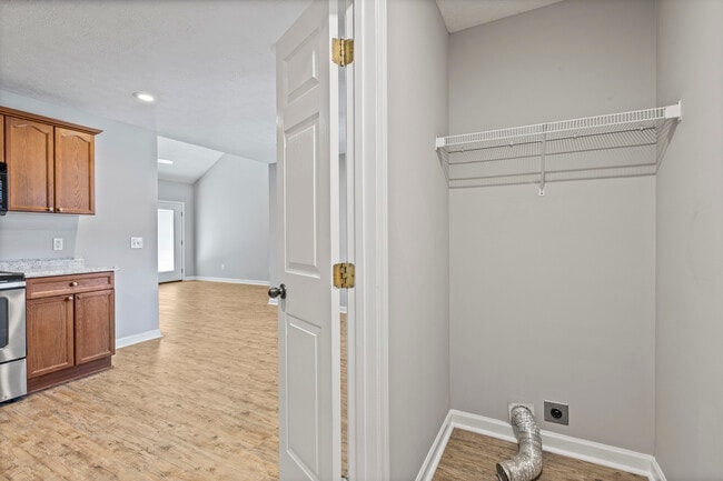 Building Photo - 968 Slate Ct