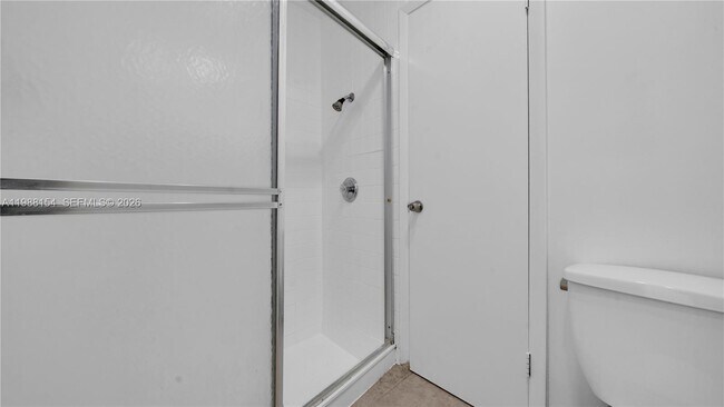 Building Photo - 10575 La Placida Dr