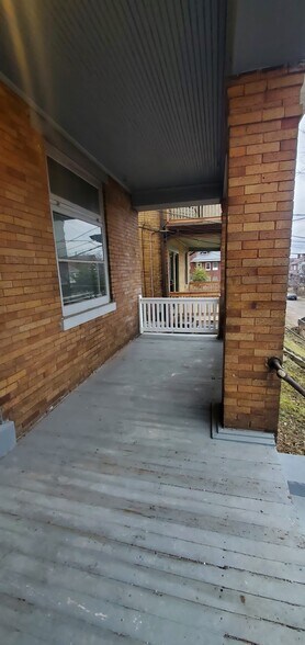 Building Photo - 1525 Dixmont Ave