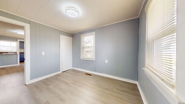 Building Photo - Available Now- 2 bedroom ranch in Bucyrus