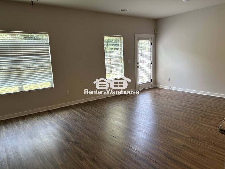 Building Photo - 3530 Misty Hollow Dr