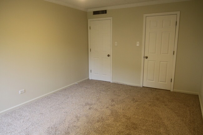 Building Photo - 960 Beau Dr