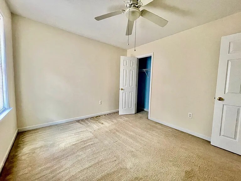 Building Photo - 3730 Carrie Ridge Ct