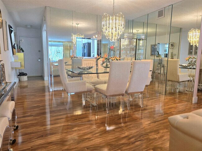 Building Photo - 2504 Antigua Terrace