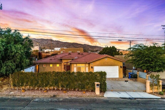 Building Photo - 10748 Ocotillo Rd