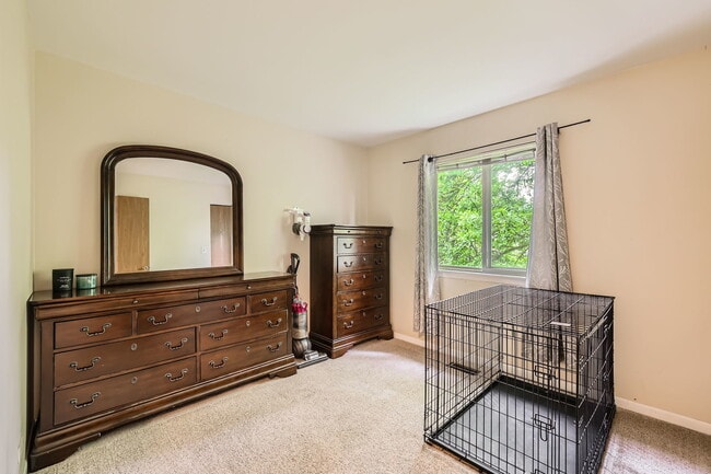 Building Photo - 1410 Leeward Ct