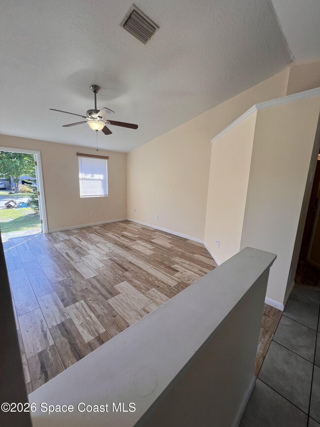 Building Photo - 1330 Lichty St