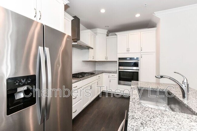 Building Photo - 43185 Mongold Square