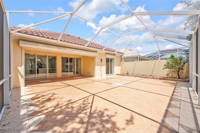 Building Photo - 3000 Ellice Way