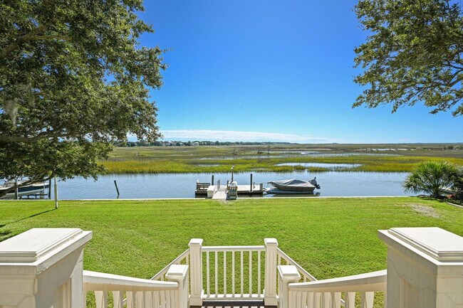 Building Photo - 3482 Luvan Blvd