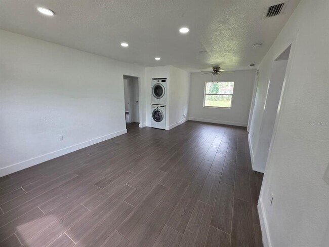 Building Photo - 1614 N Washington Ave