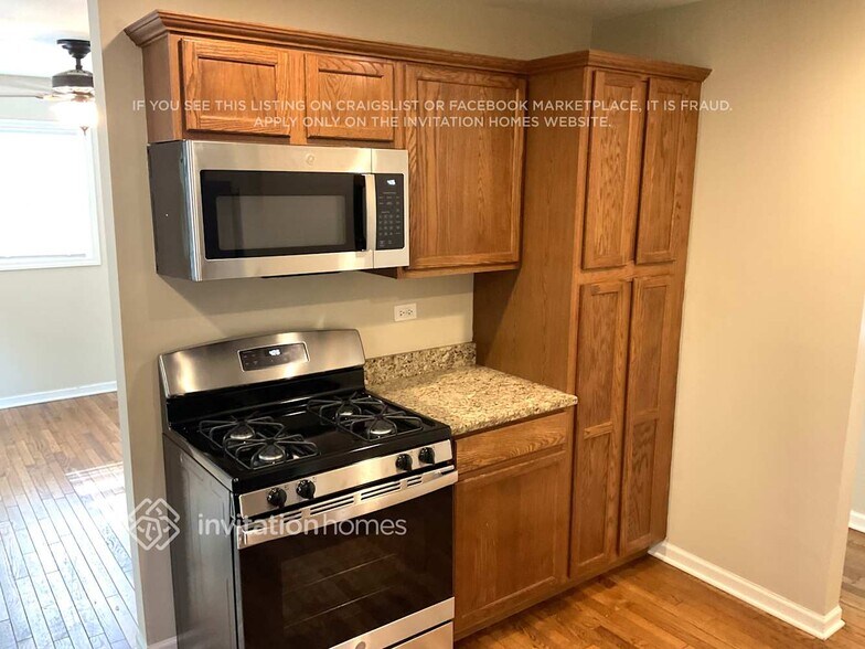 Building Photo - 5301 W Orchard Dr