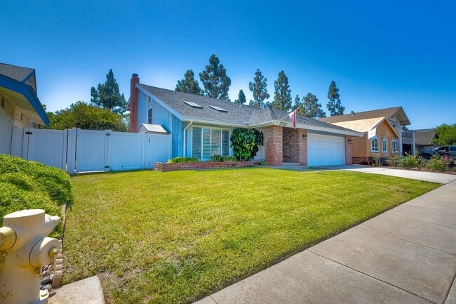Building Photo - 17521 Hada Dr