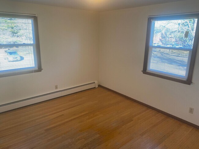 Building Photo - 109 O'Neil Dr