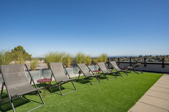 Building Photo - 2407 E Union St