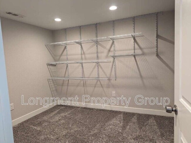 Building Photo - 2306 Steele St