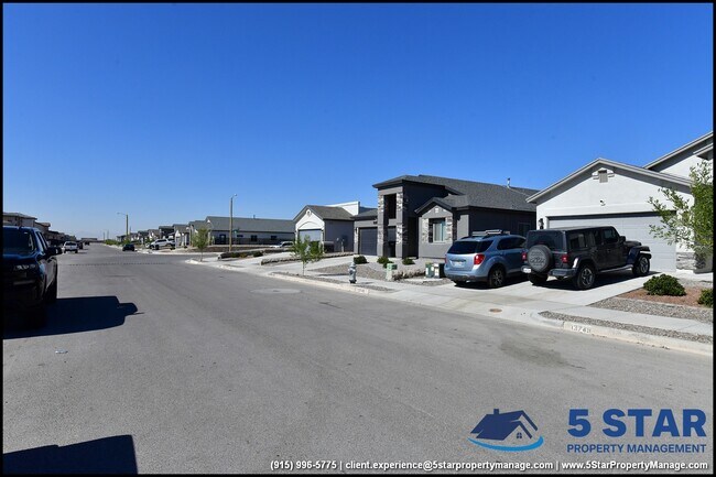 Building Photo - 13744 Flora Vista Ave