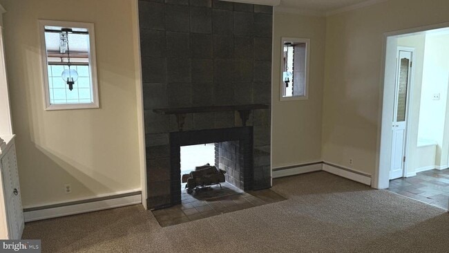 Building Photo - 328 Hutchinson Terrace