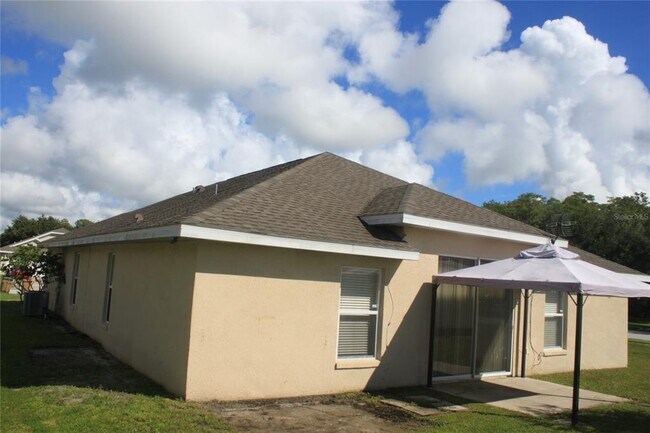 Building Photo - 3020 Eagle Crossing Dr
