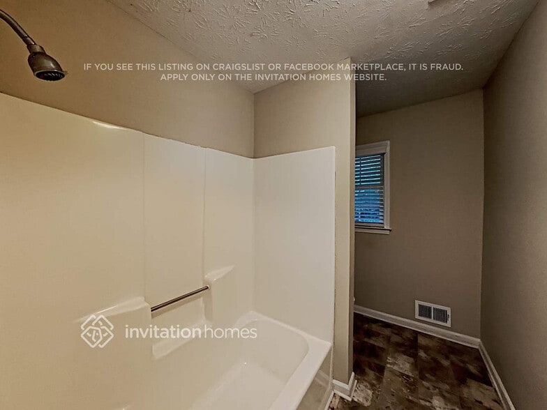 Building Photo - 3930 Grove Trail