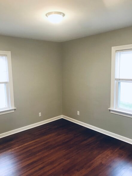 Building Photo - 1640 Rosemont Blvd