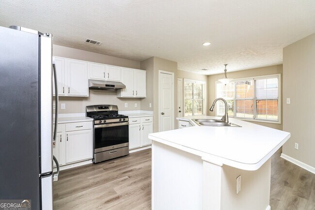 Building Photo - 2915 Dogwood Creek Pkwy NW