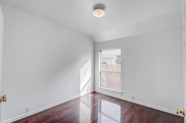 Building Photo - 7220 Cloverleaf Dr