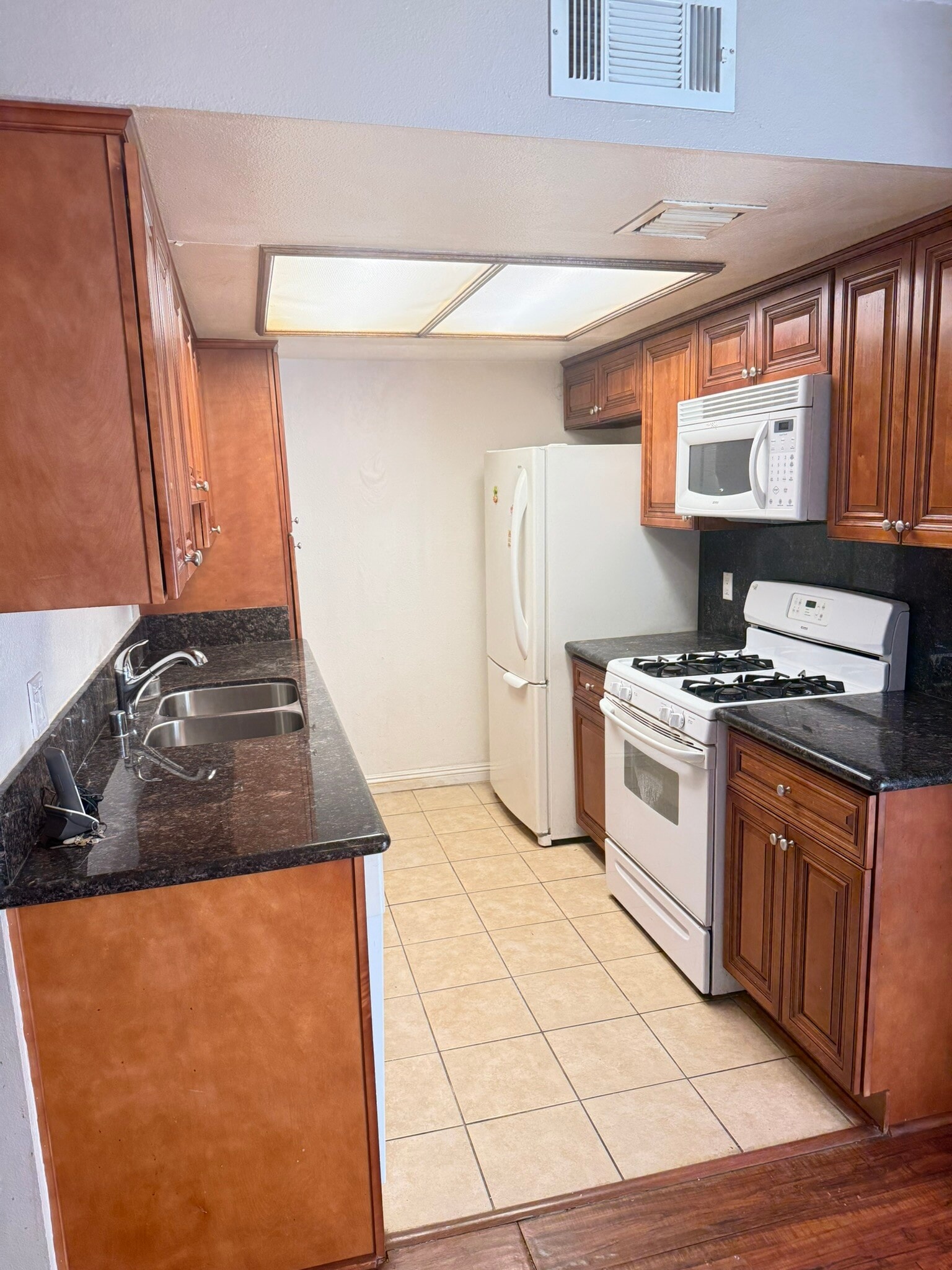 Building Photo - 77 N Michigan Ave