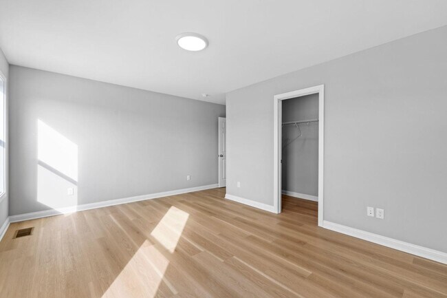 Building Photo - 108 Lambert Fld