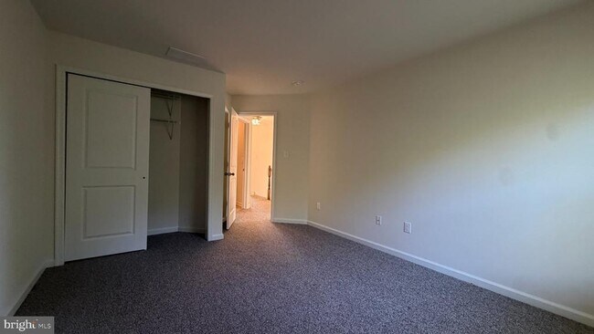 Building Photo - 78 Tansboro Rd