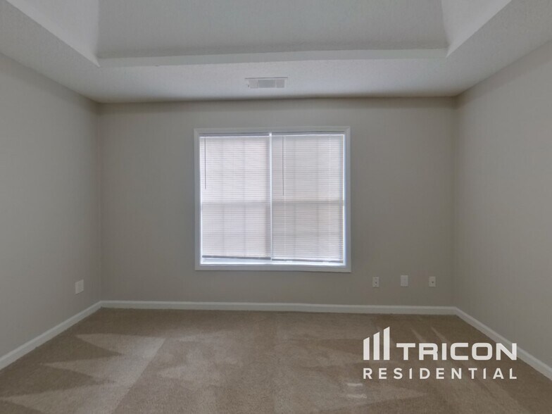 Building Photo - 804 Ravins Way