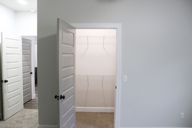 Building Photo - 242 Cypress Ridge